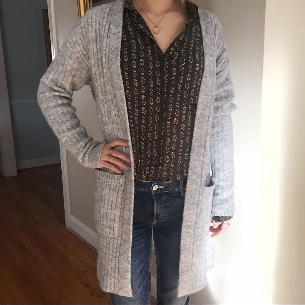 Longline Ribbed Gray Cardigan